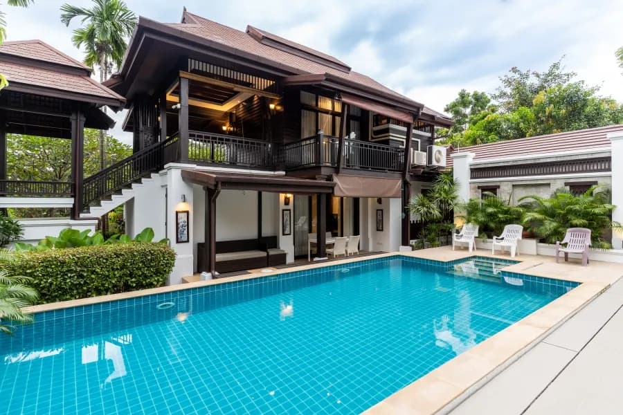 SClass Pool Villa